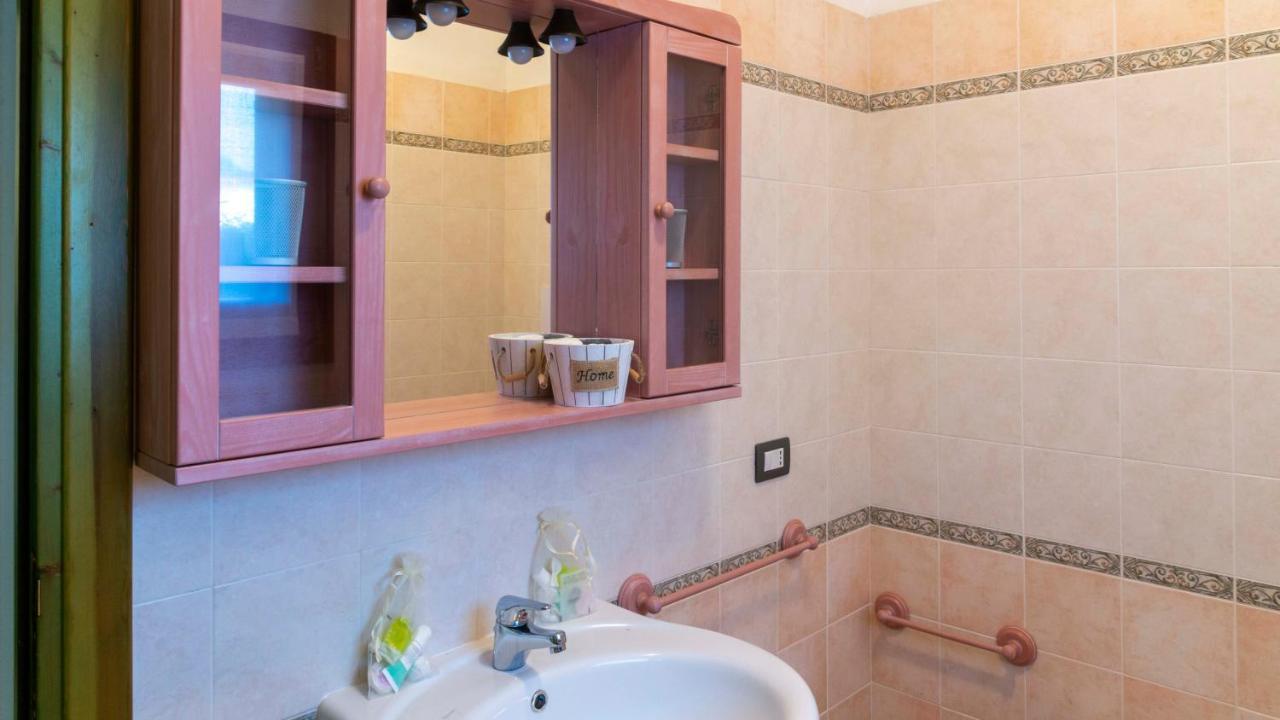 Casa Vacanze Solita Budoni Exterior photo